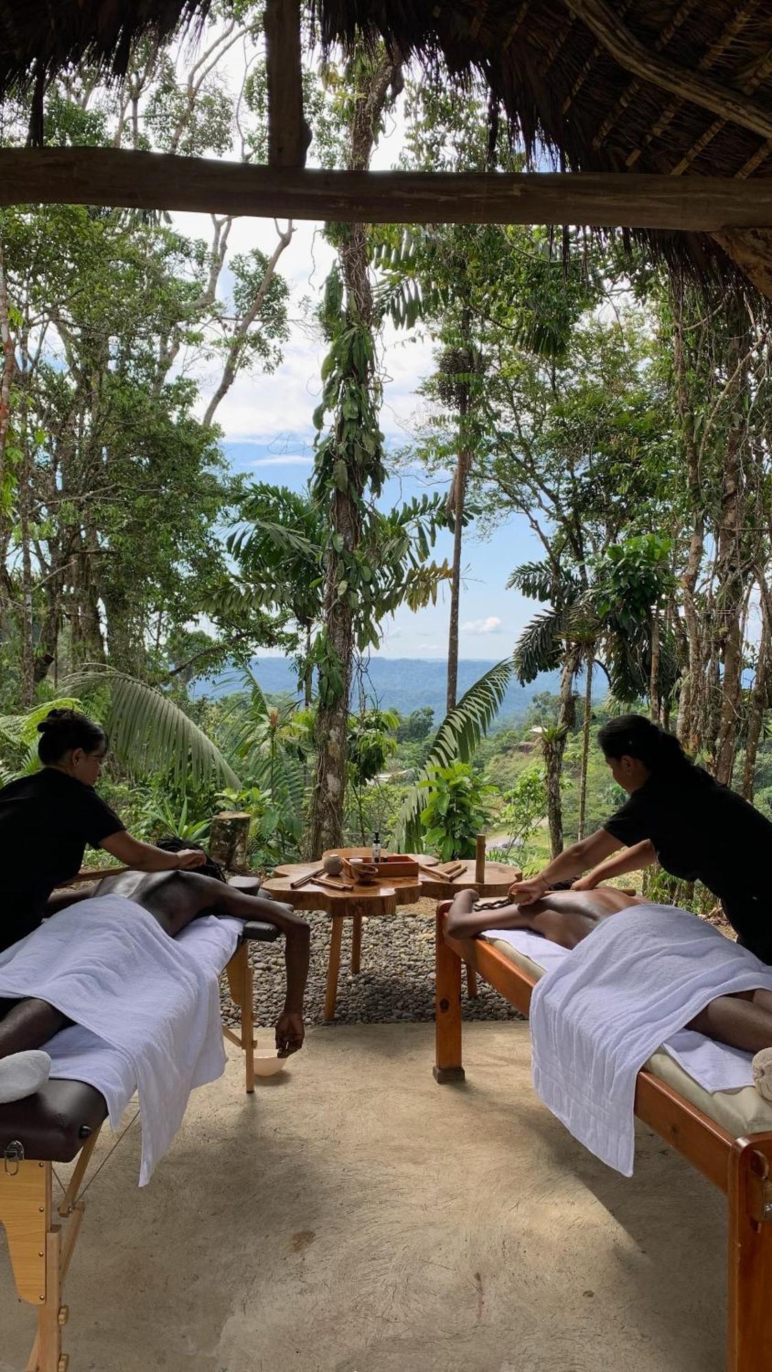 Wild Wasi Lodge - Adventures - Guided Tours プヨ エクステリア 写真